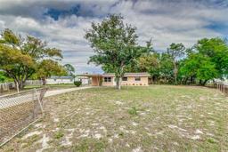 Picture of 824 Interlake Drive, Lakeland, FL 33801