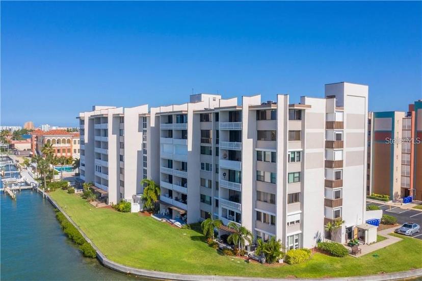 Picture of 450 Treasure Island Causeway Unit 507, Treasure Island FL 33706