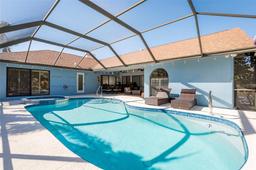 Picture of 2224 Sand Bay Drive, Holiday, FL 34691