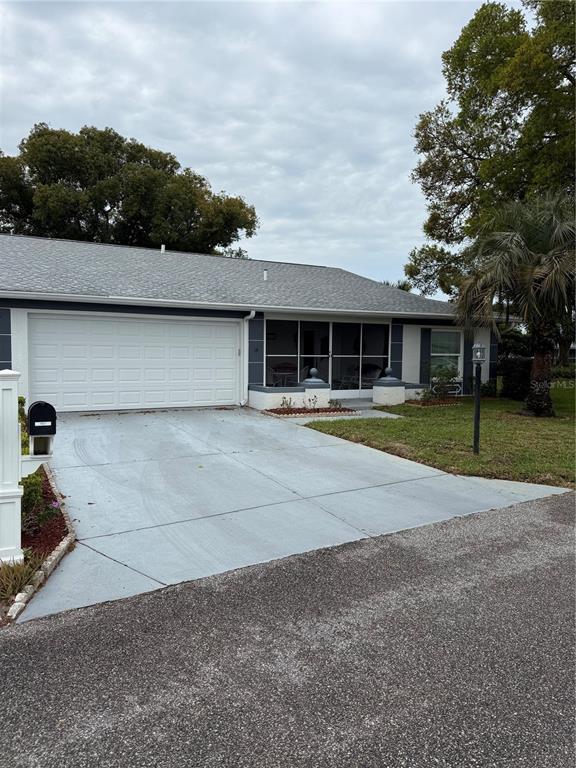 Picture of 11121 Linkside Drive Unit 11121, Port Richey FL 34668