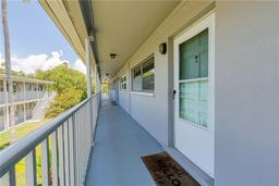 Picture of 5912 5Th Avenue N Unit 8, St Petersburg, FL 33710