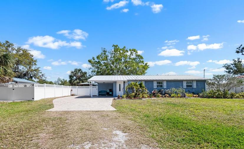 Picture of 107 6Th Street Nw, Ruskin FL 33570