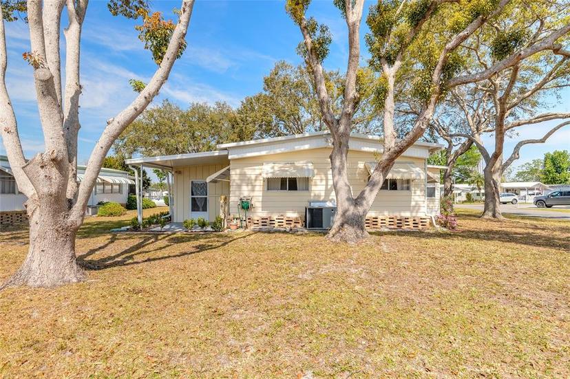 Picture of 317 Lakeview Drive, Osteen FL 32764