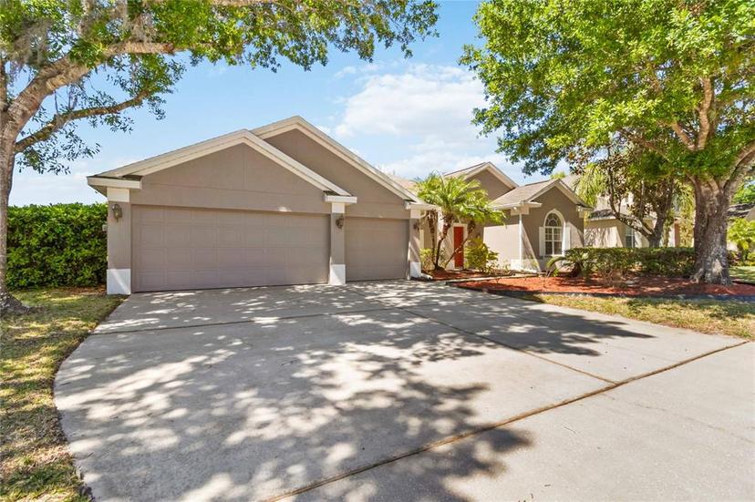 Picture of 330 Osprey Lakes Circle, Chuluota FL 32766